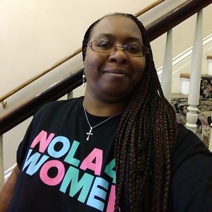 Meet your Posher, Raquel